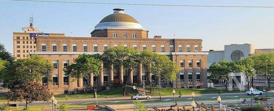 Lake County Superior Courthouse facade in Gary, Indiana