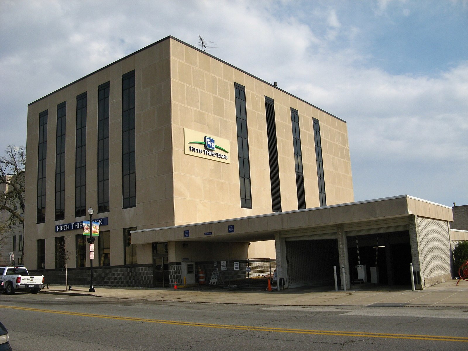 The Fifth Third Bank building on a downtown Valparaiso street.